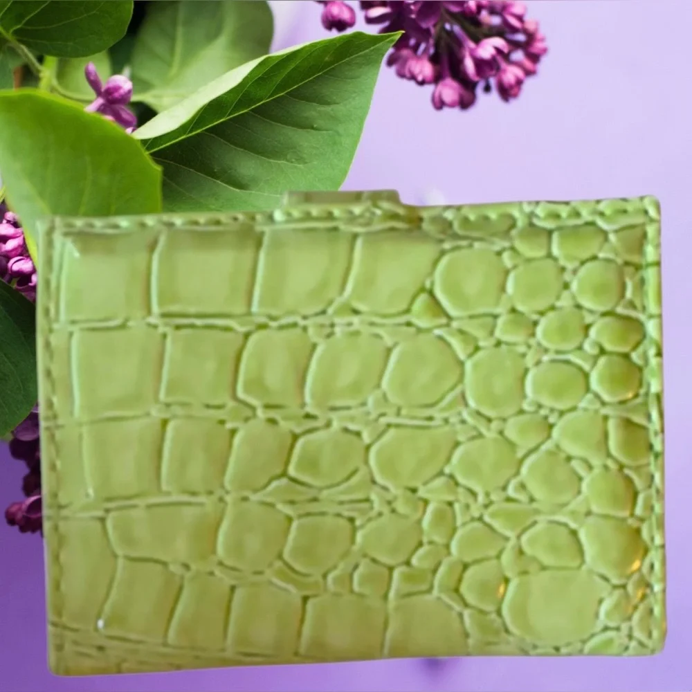 Pretty Lime Green Faux Croc Embossed Set- Wristlet, Mirror, and Lipstick Case